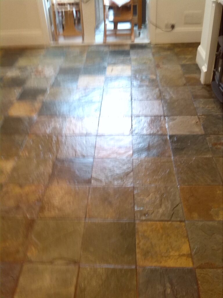 Expert Cleaning of Grout in Stone Tiles